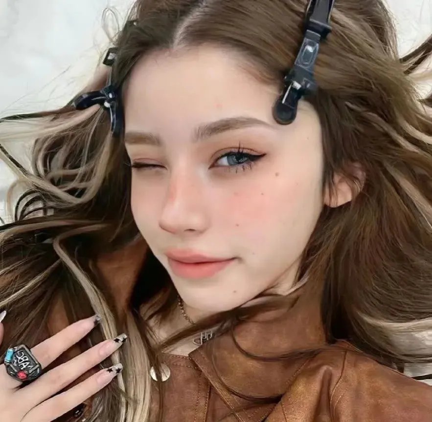 三个哥哥重生之后把我宠上天